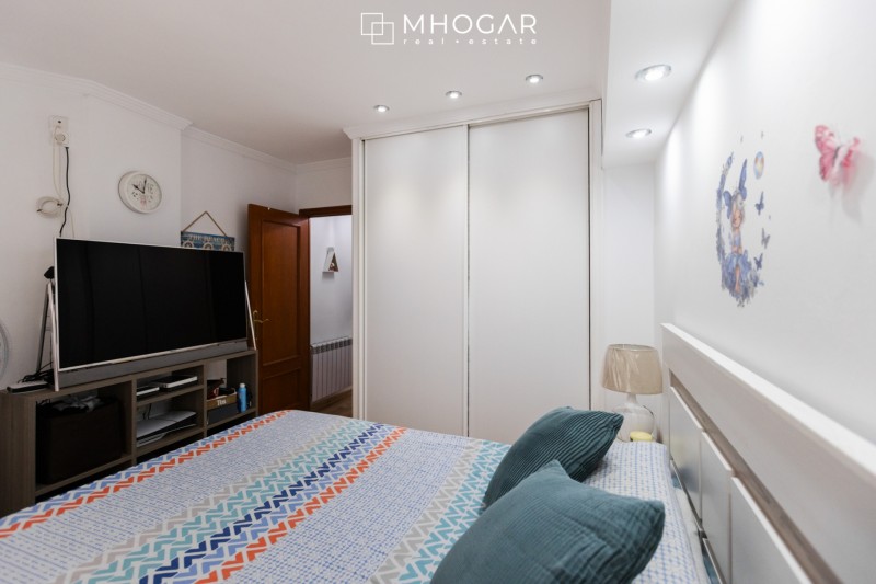 A la venta encantador apartamento en el centro de Calpe, a solo 5 minutos a pie de la playa Arenal-Bol